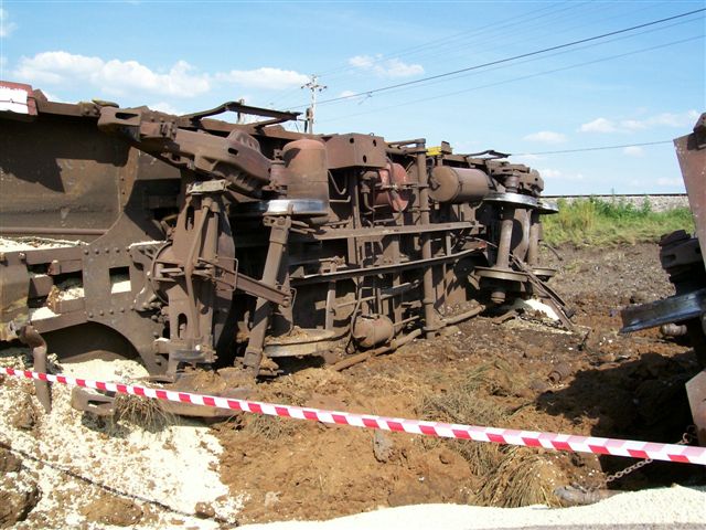 Train derail 3