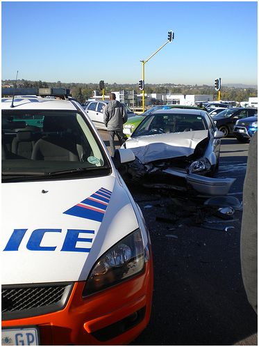 Metro police car accident (2)