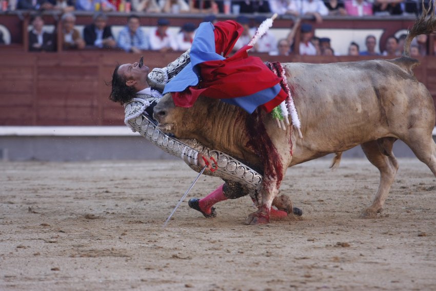 BULLFIGHTING-SPAIN-SAN-ISIDRO