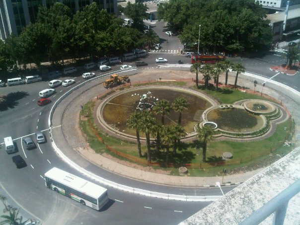 Cape Town Traffic Circle in photo by Chantel Rall