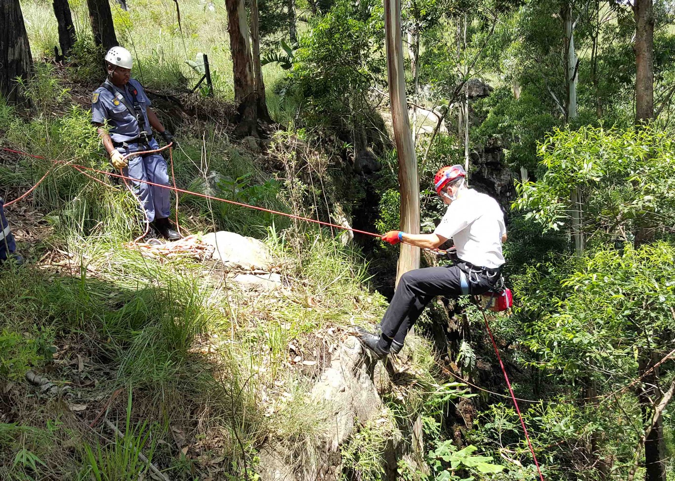 Umkomaas valley hiking accident leaves female seriously injured