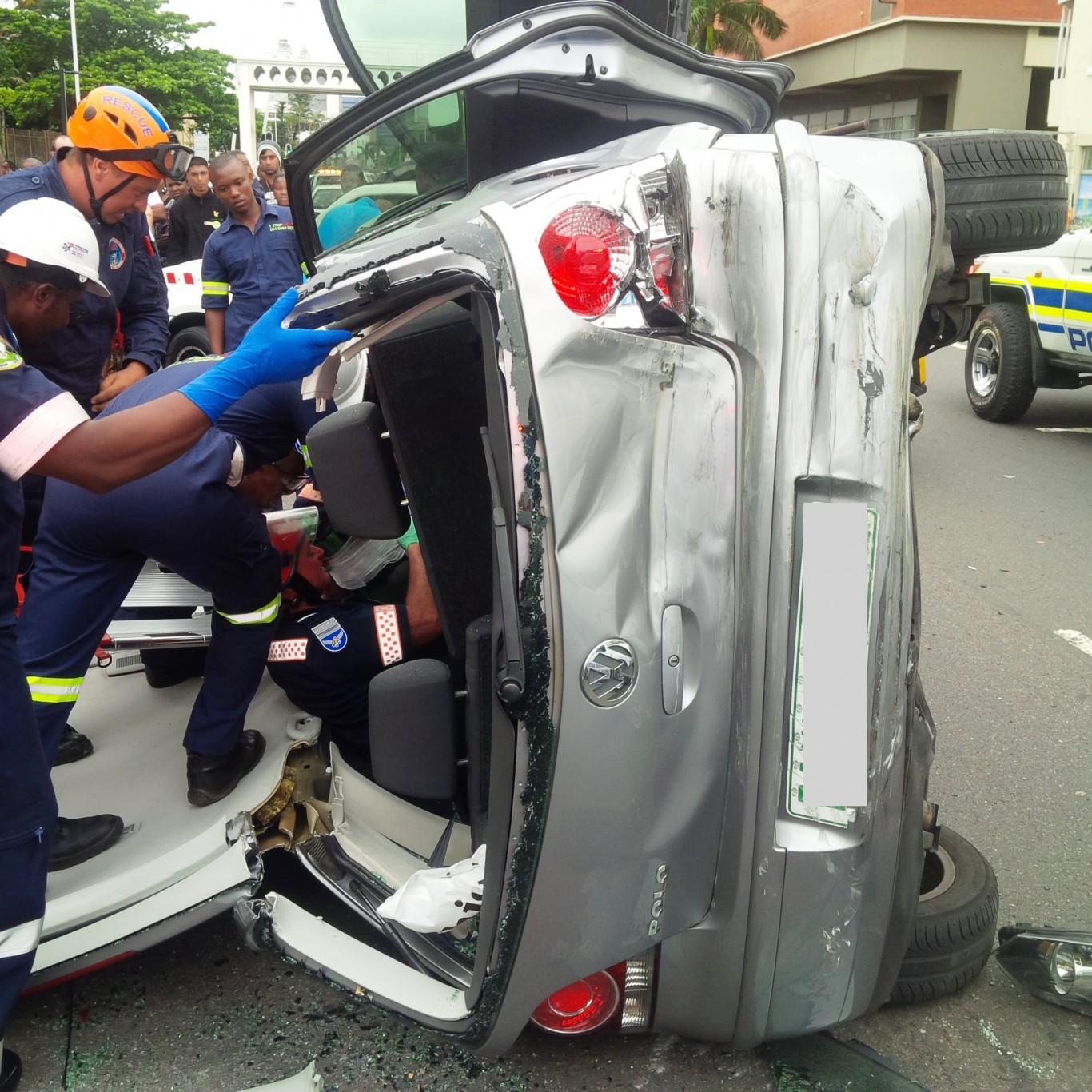 Greenside taxi collision leaves eight injured