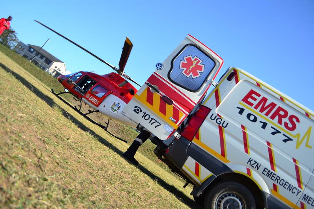 Minibus overturns in Verulam