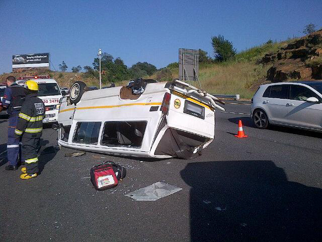 16 Injured in taxi collision on the N12 in Alberton