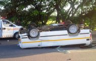 Taxi rollover  leaves 15 injured in Durban