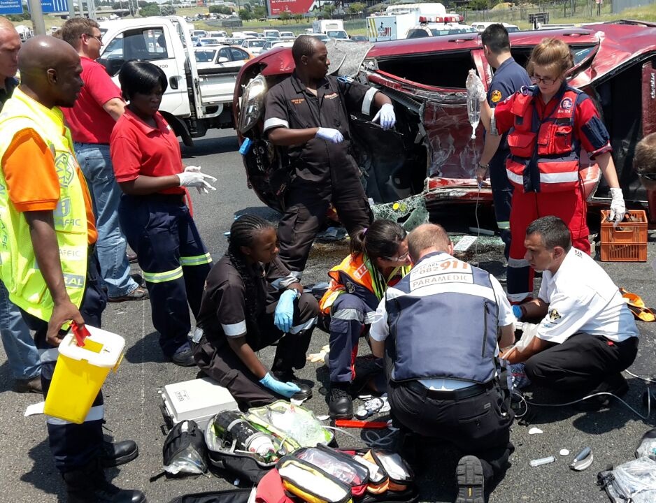Multiple vehicle collision at N1 Buccleuch interchange