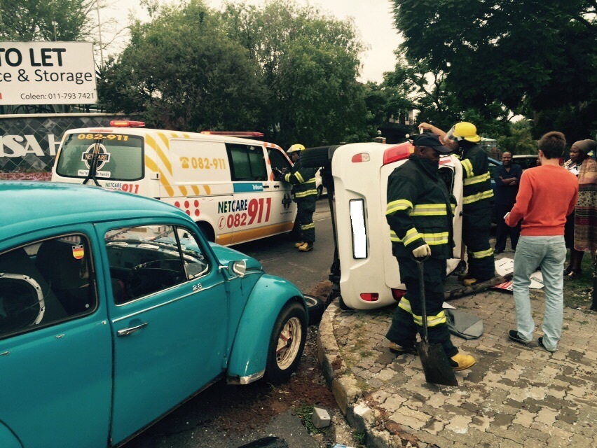 Collision at intersection in Randburg leaves four injured