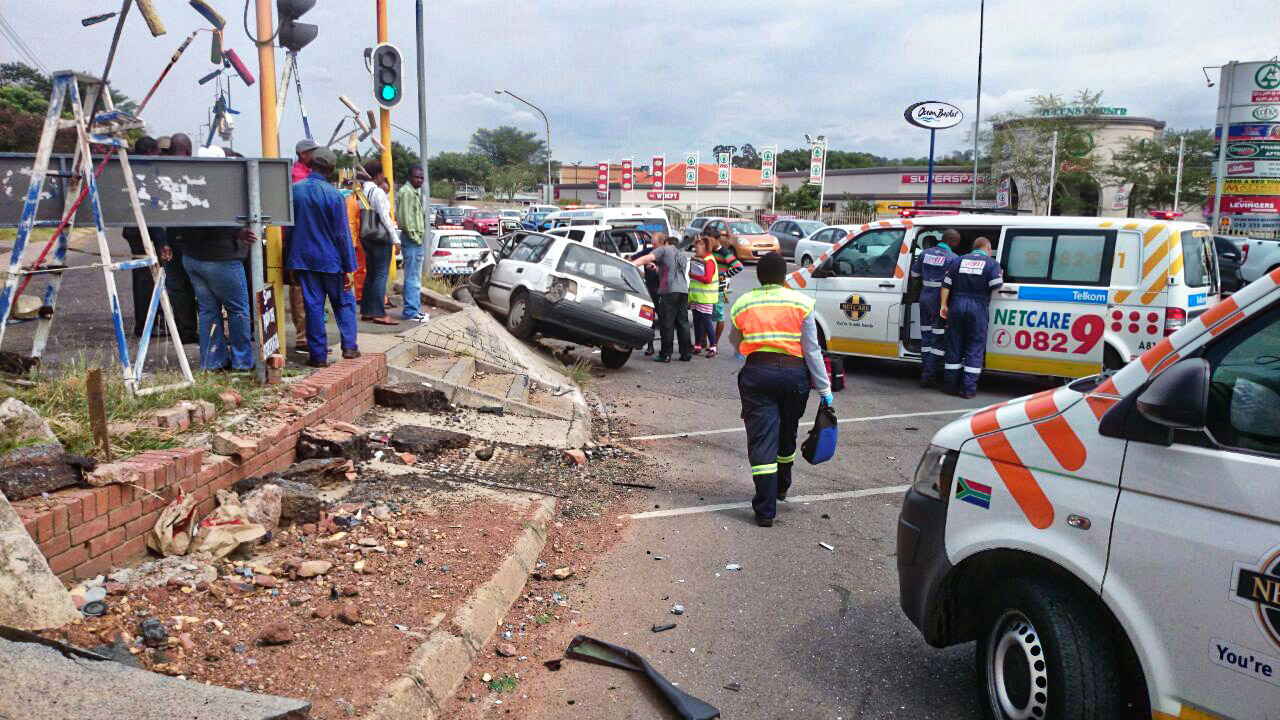 Pretoria Soutpansberg collision leaves two injured