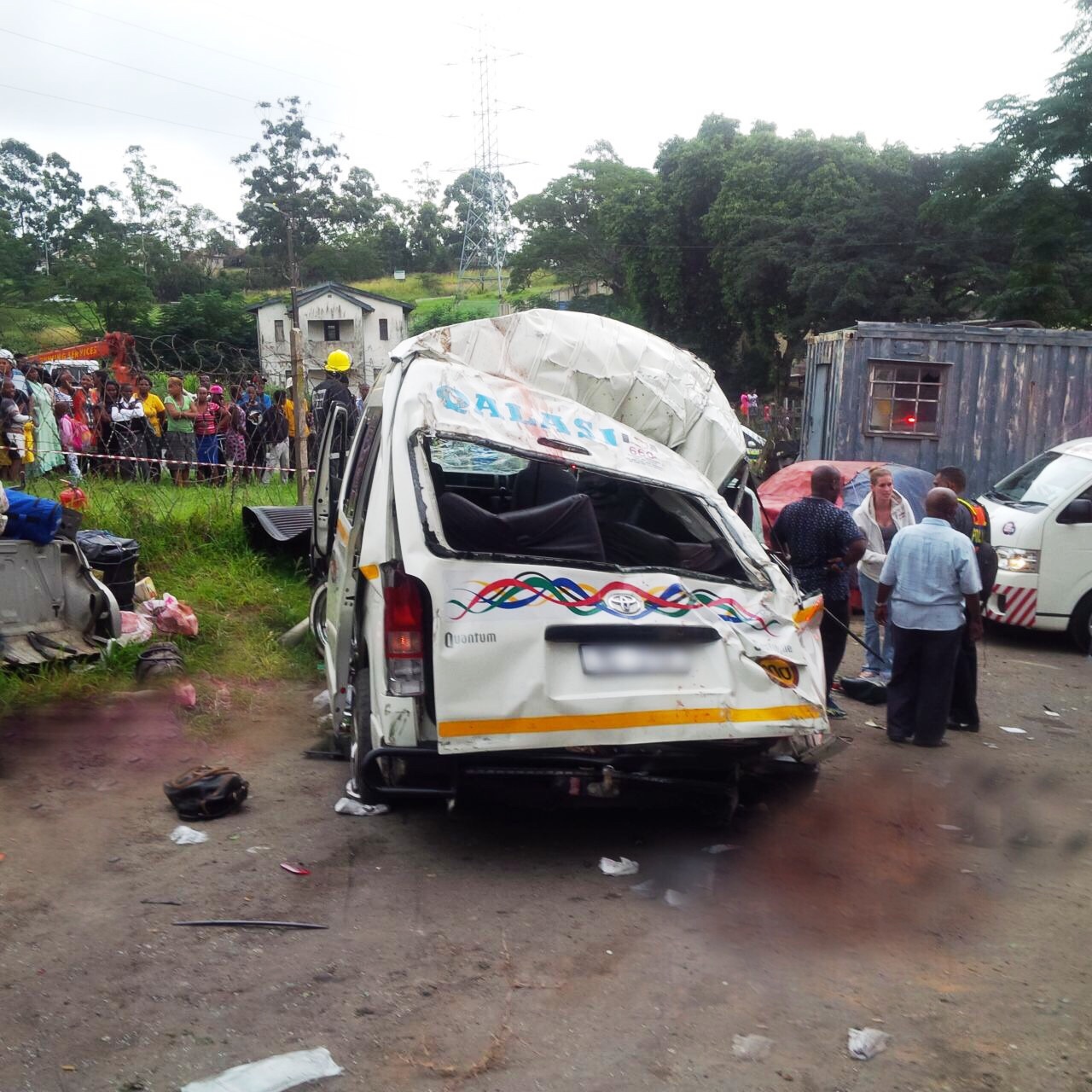 3 Dead and 12 injured in taxi crash at Pinetown