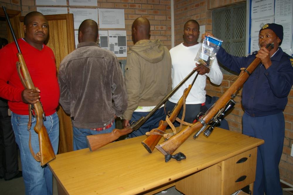 Arrests made after tip-off that children are playing with firearms