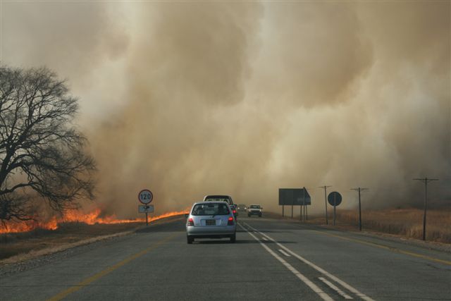 Paramedics warn on dangers of veld fires