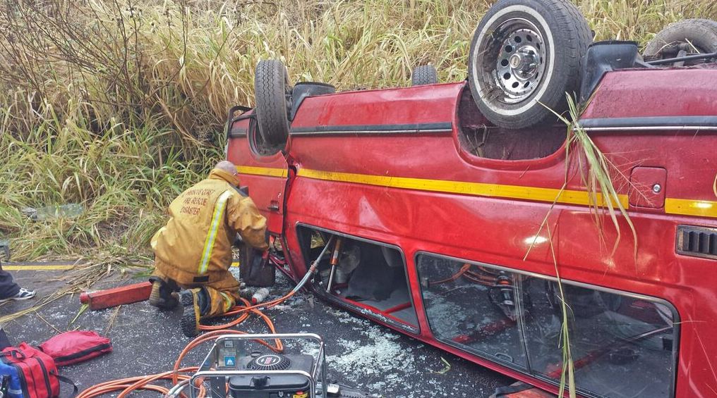 One person has been killed and sixteen injured in crash on the P200 road