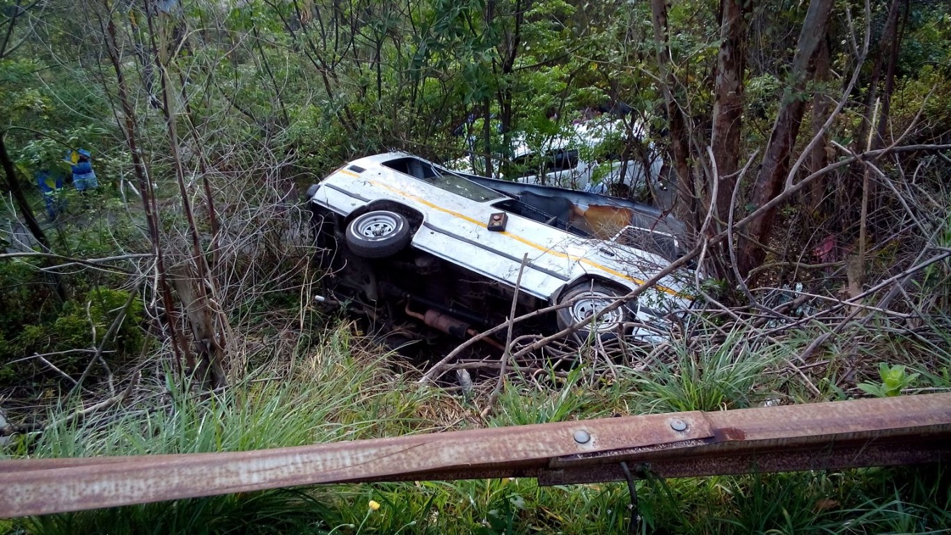 One killed, 16 injured in taxi collision in Shongweni KZN