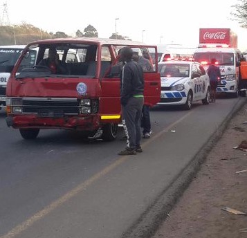 Taxi crash on the M25 Kwamashu Highway leaves twelve injured
