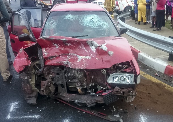 Bhoboyi head-on crash leaves four injured