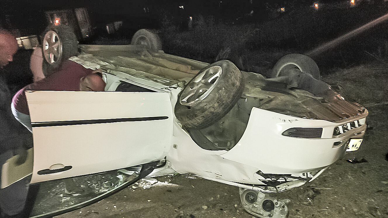 Mooikloof rollover crash leaves four injured