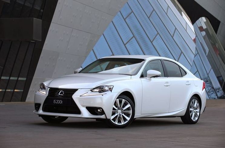 Lexux adds rear side airbags and electrically-adjustable steering column