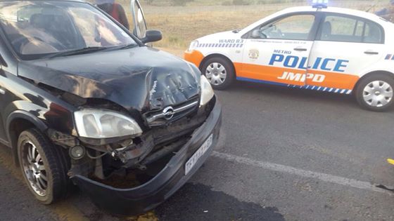 Vehicles collide after braking to avoid crashing into cattle on Malibongwe Drive in Cosmo City