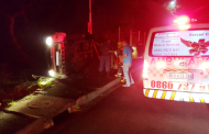 1 Person injured in rollover crash just before Athlone Drive in Durban