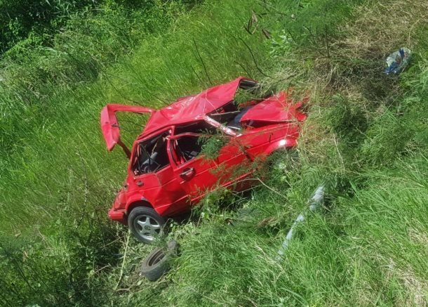 Male and female seriously hurt as vehicle rolls several times near Kwamashu