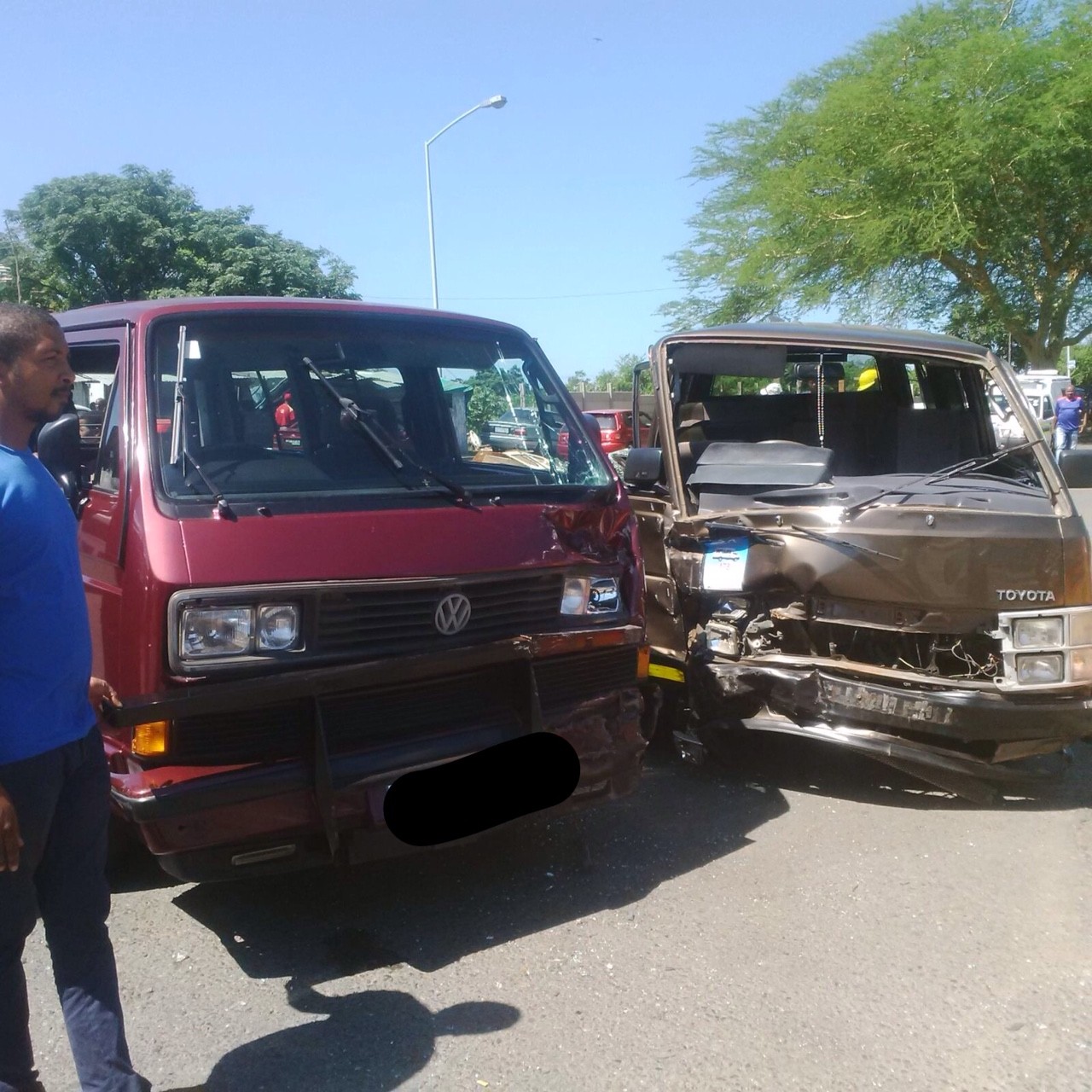 Three children injured as two taxis collide, Briardene