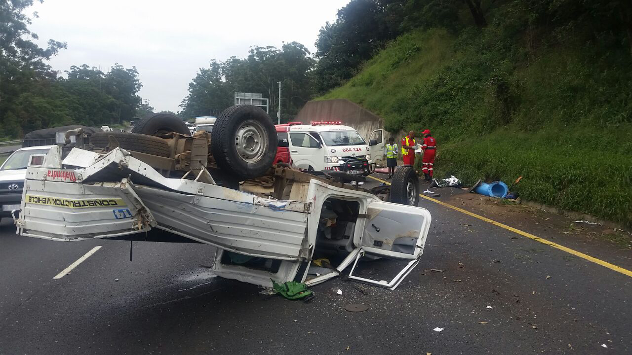 One killed, five injured when bakkie rolled1