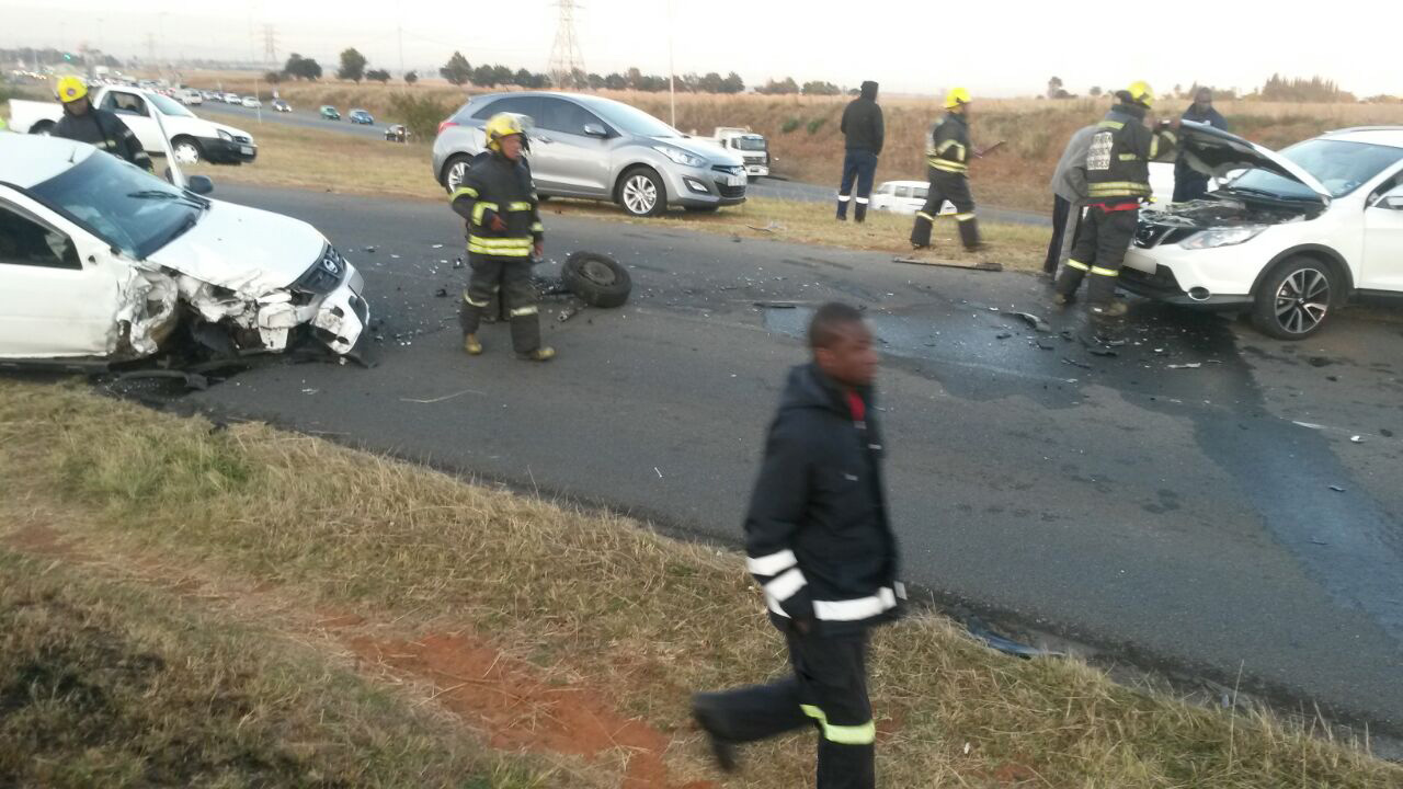 Two injured in head-on collision, Boksburg