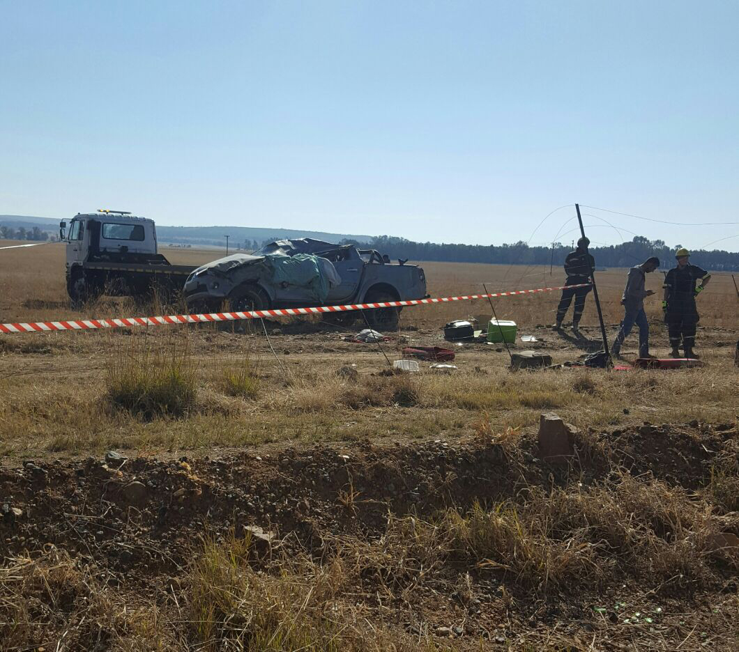 Bakkie rolls killing one and injuring two, Potchefstroom.