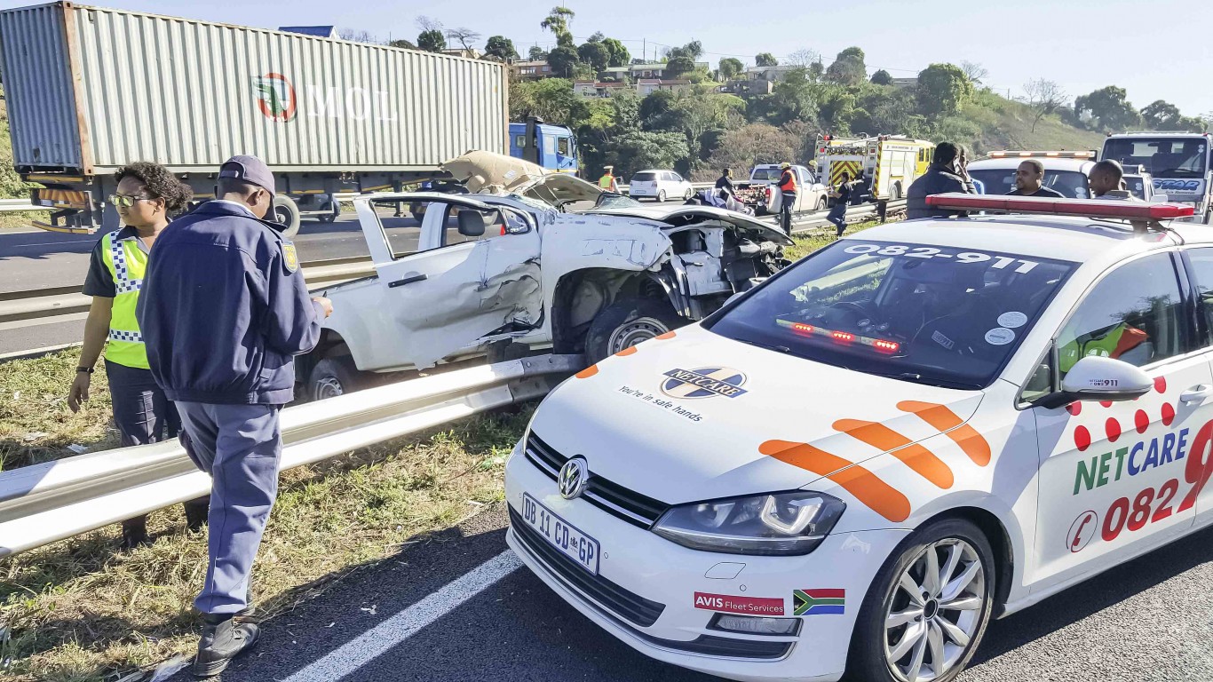 Workers injured in bakkie rollover on N2, Durban