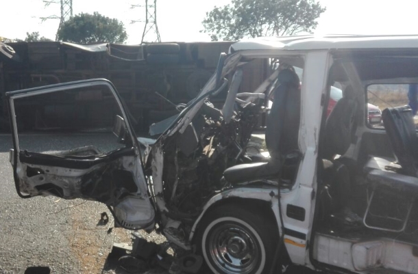 At least 13 injured in Roodepoort bus collision