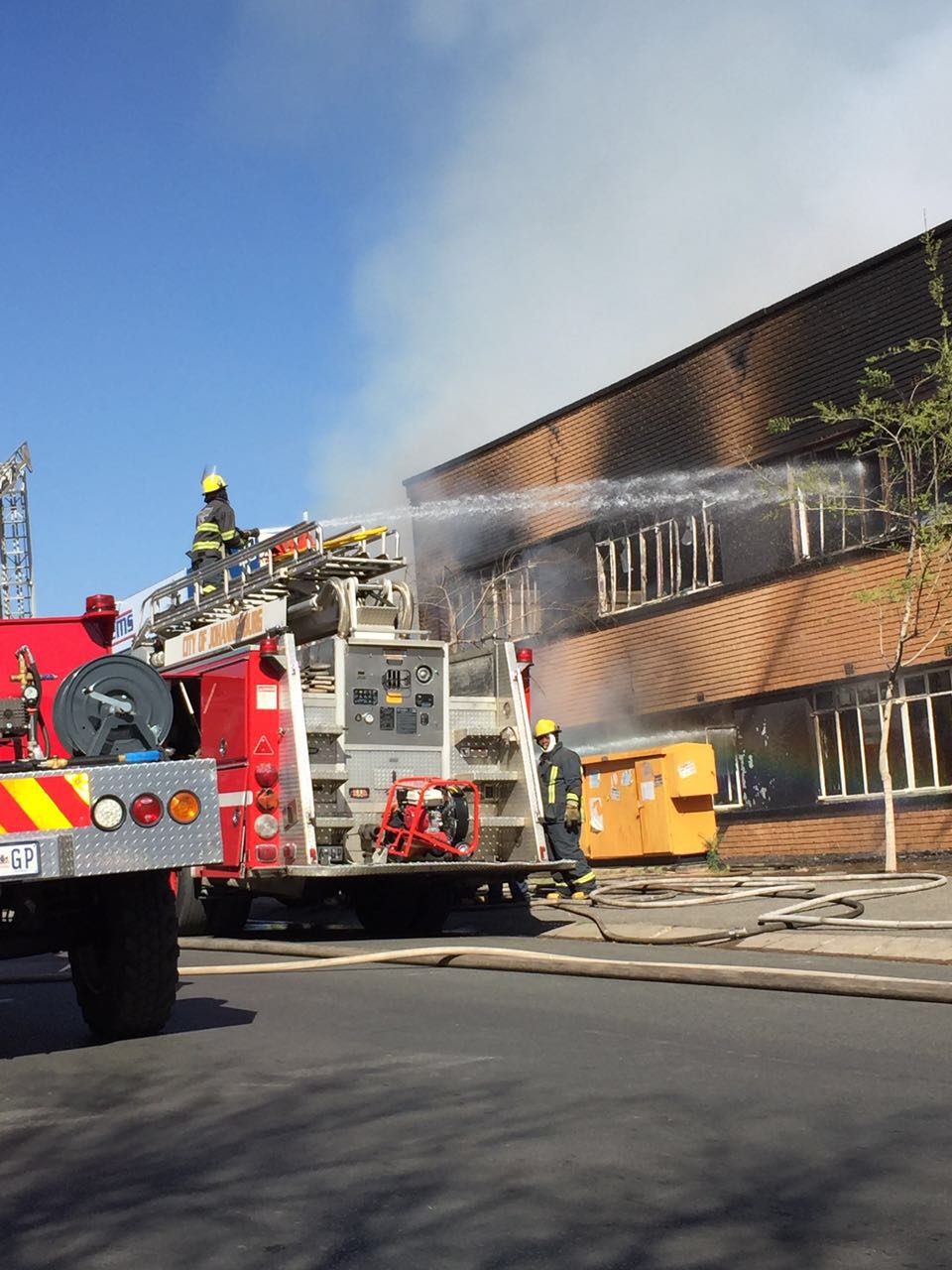 One injured when fire broke out at a furniture store in Roodepoort.