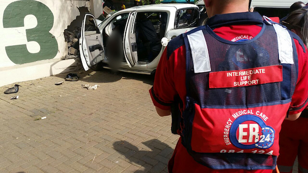 2 dead after vehicle crashes into wall , Randburg