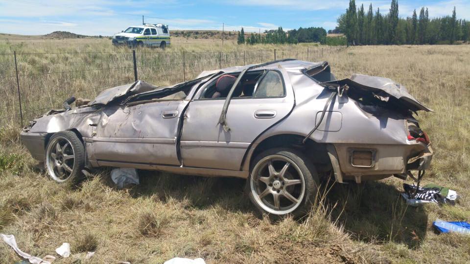 Fatal vehicle rollover on the R26 between Zastron & Wepener near Boesmankop