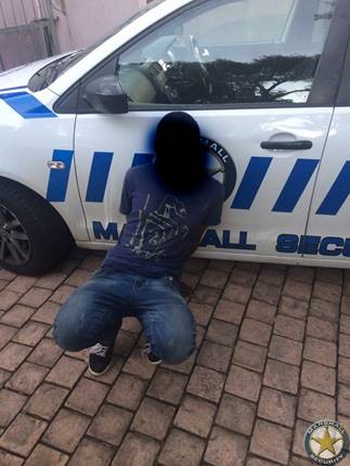 Trespassing suspect arrested after jumping over wall in Athlone, North of Durban