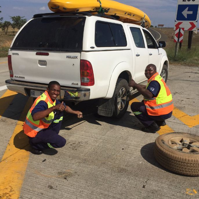 Does the law require a vehicle to have a spare wheel?