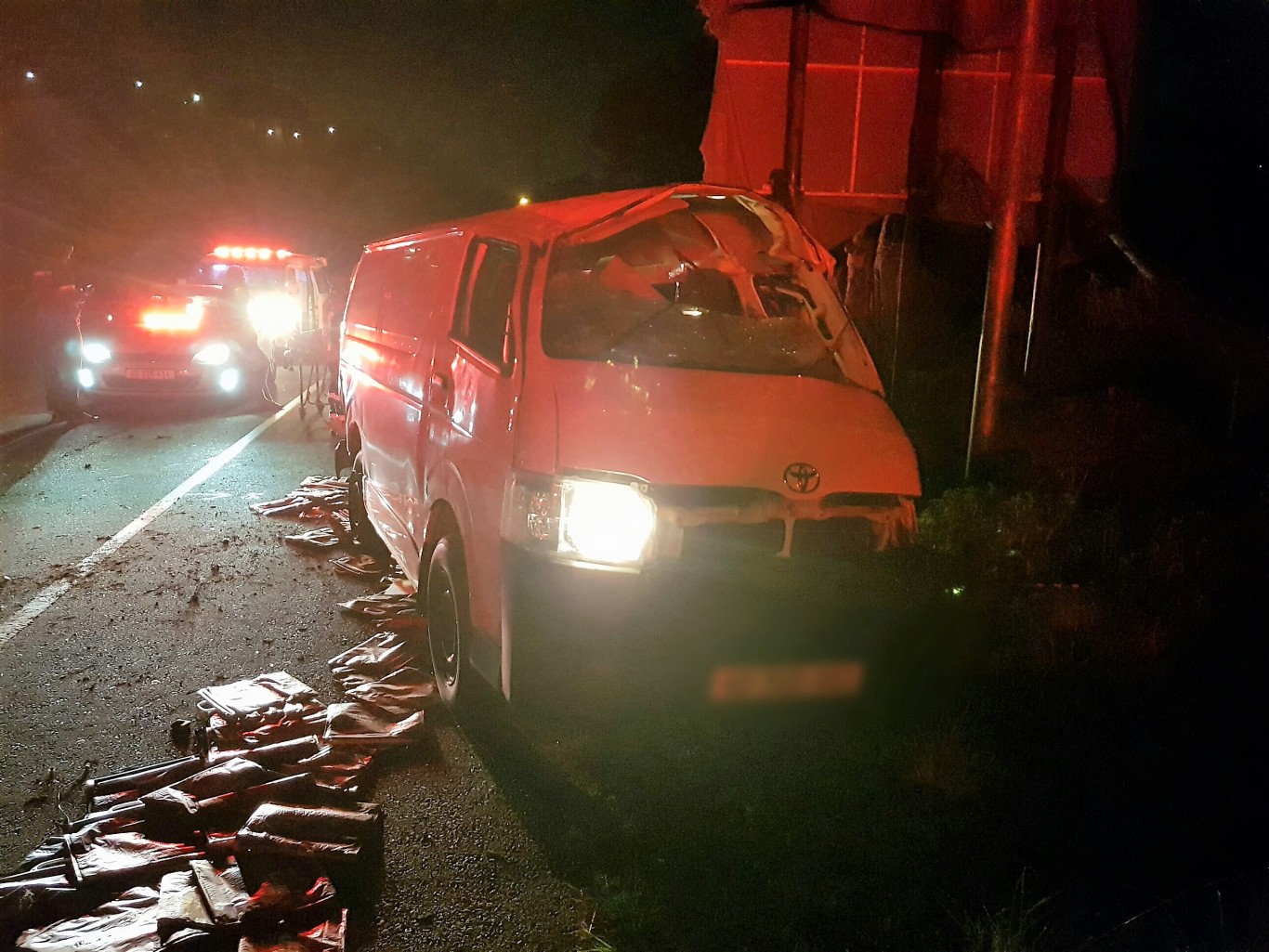 3 Injured in Pinetown crash