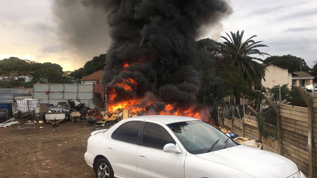Blaze swiftly extinguished on Gokul Road, Isipingo Rail