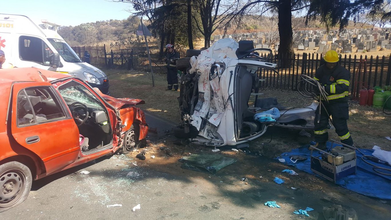 Two seriously injured in Beyers Naude collision, Melville