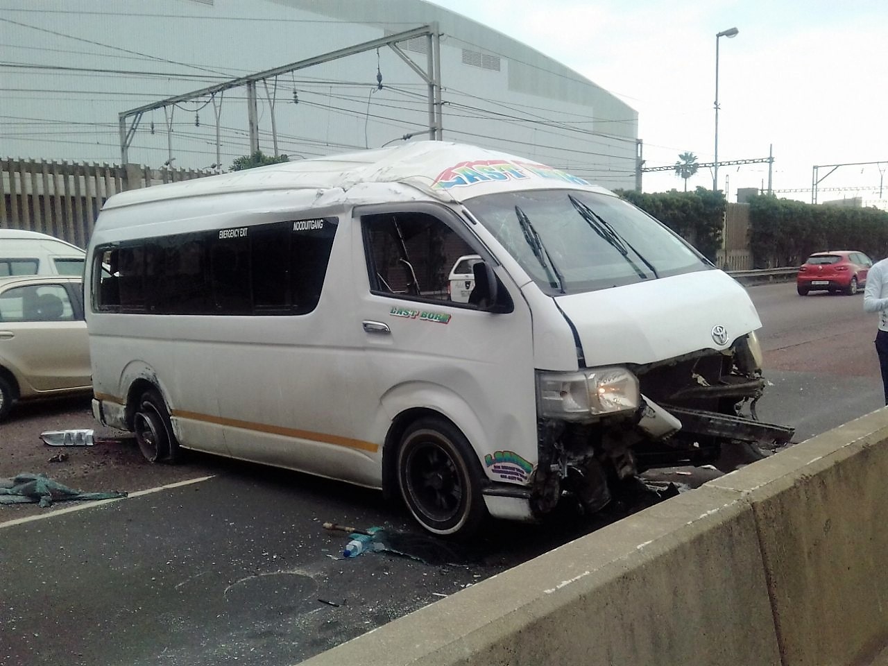 14 Injured in taxi crash on the M4 North Bound near Dahlbridge in Durban