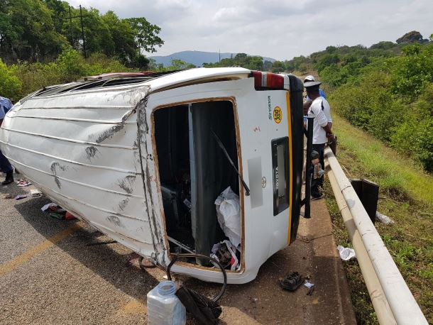 Thirteen people were injured during a taxi rollover in Tzaneen