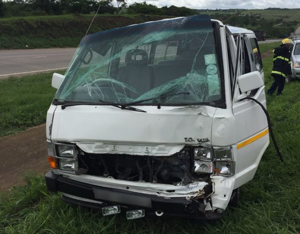 Taxi rear-ends another taxi on the N3 in Pietermaritzburg injuring 3 people