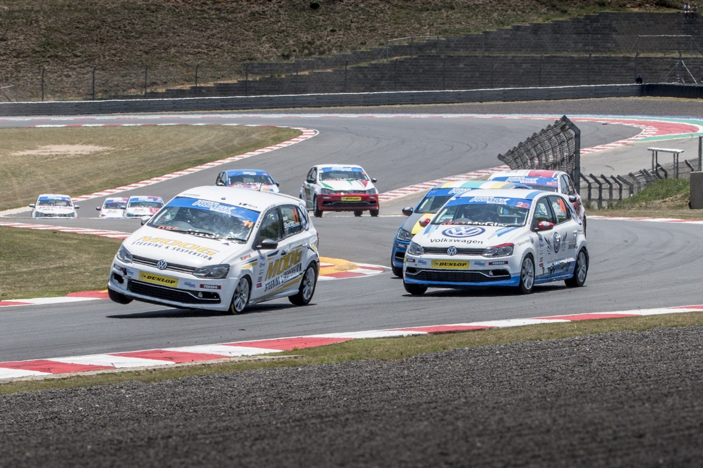 Action-packed season draws to a close in Engen Volkswagen Cup