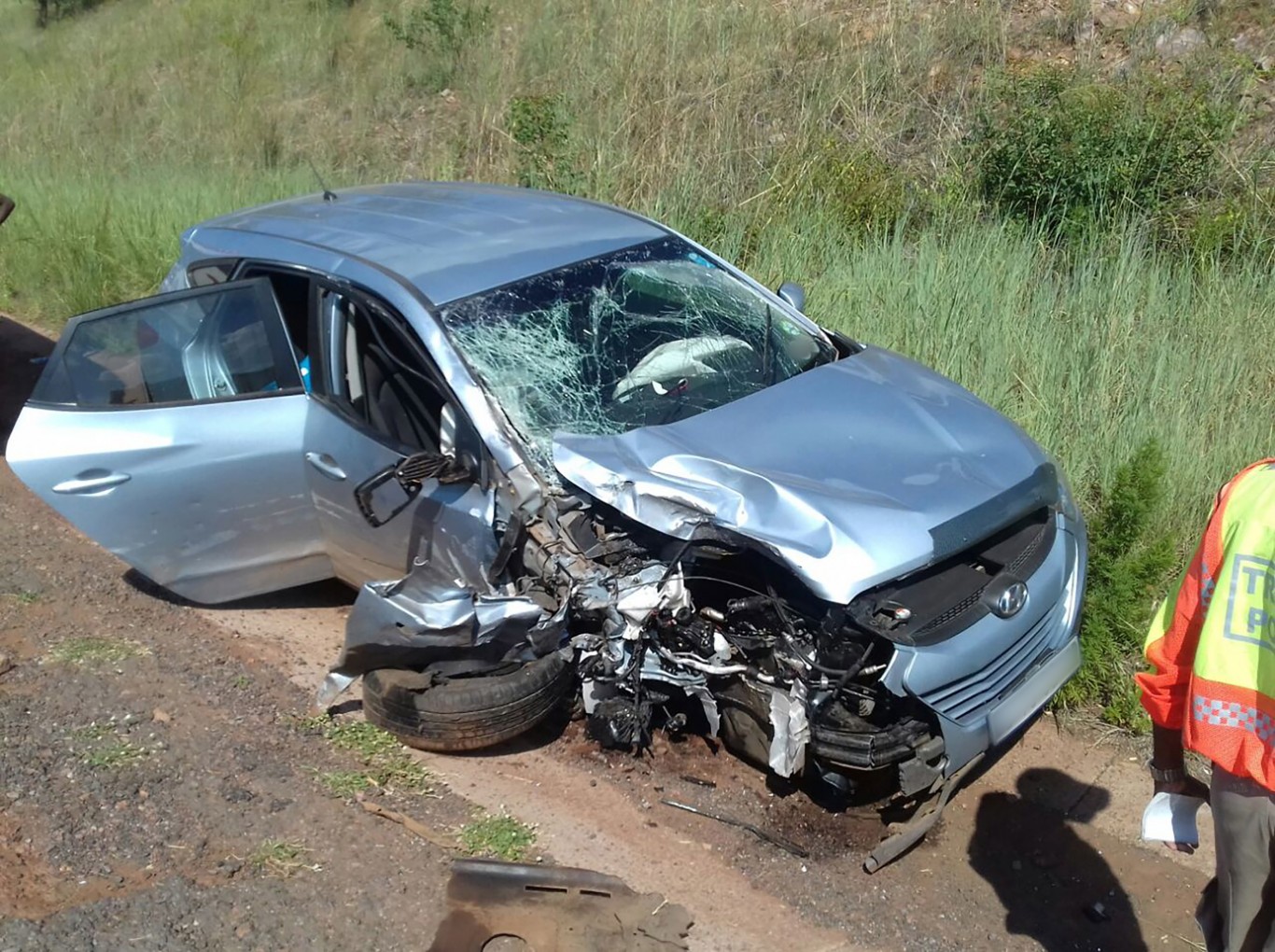 Two injured in N1 head-on collision near Kranskop Plaza