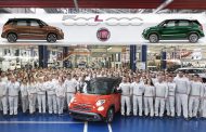 Fiat 500L Rolls Off Production Line