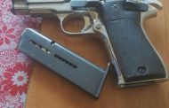Suspects arrested for the possession of unlicensed firearms in Steenberg