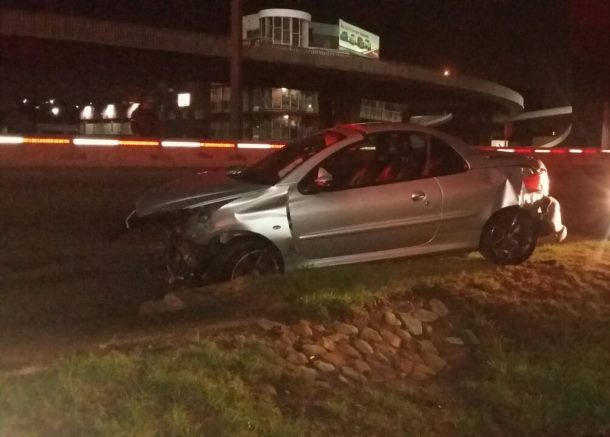 Mother and child lucky to escape injury after vehicle rollover in PE