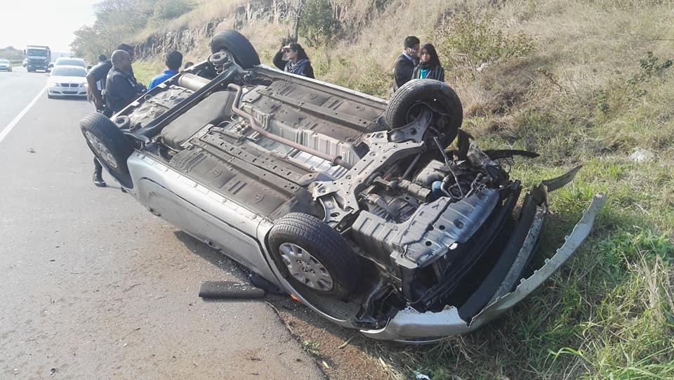 Vehicle rollover on the R102 at Phoenix, KZN