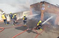 Firefighters battle blaze as two vehicles burnout in Isipingo Hills residential fire