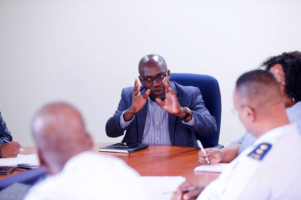 MEC Kaunda meets with SAPS Durban Central Cluster