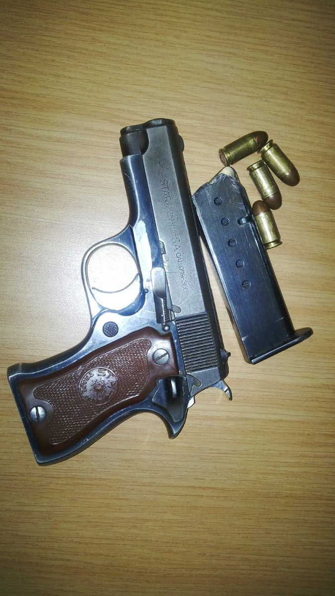 Suspect arrested for possession of a unlicensed firearm, ammo and stolen property